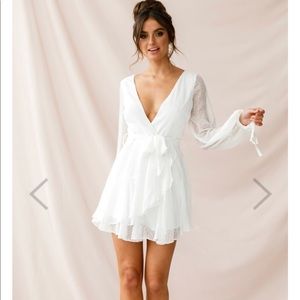 Sheri Hail Spot Chiffon White Dress XS